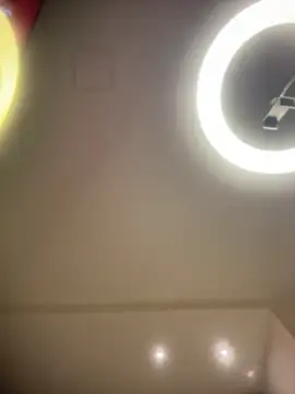 NicoleCut webcam