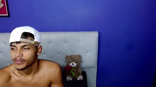 Angel_foxc13 webcam