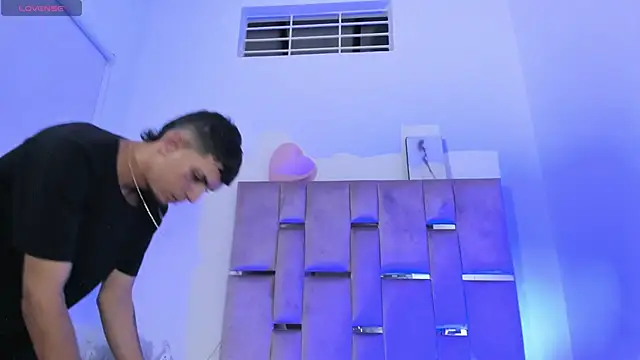 Mioselove - Couple webcam sex chat