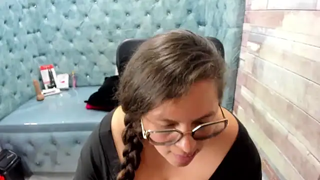 Sarah_Boobs_