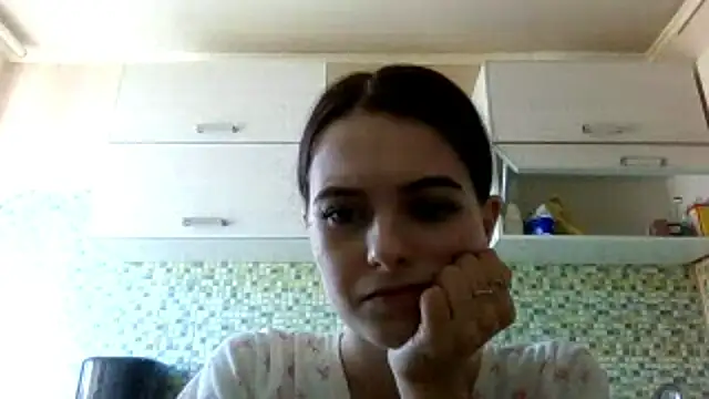 KikiAmino webcam
