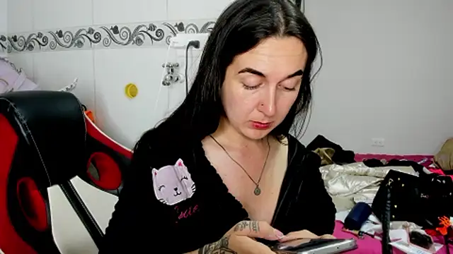 Sweet-Suck69 webcam
