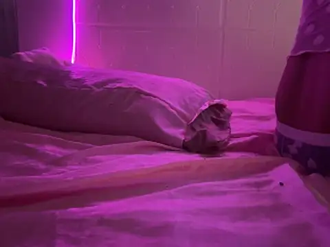 Shynesse21 webcam