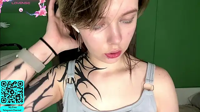 MadalynNosel webcam