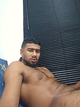 Euse09 live cam on StripChat