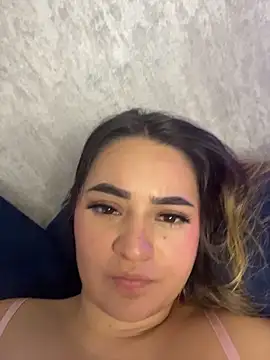 Antonella_Julieta webcam