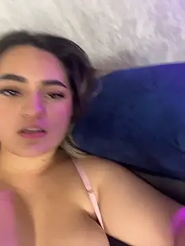 Antonella_Julieta webcam