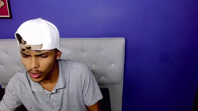Angel_foxc13 webcam