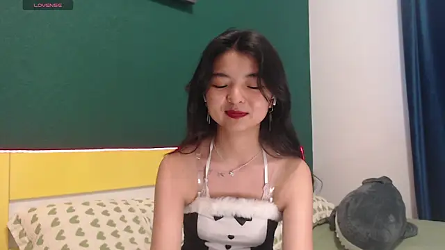 Shy_Kira webcam