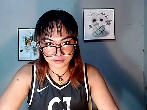 Asianblk_barbiedoll webcam