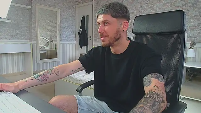JonahShaw webcam