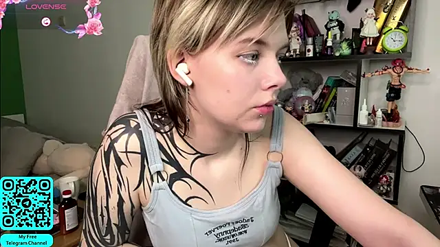 MadalynNosel webcam