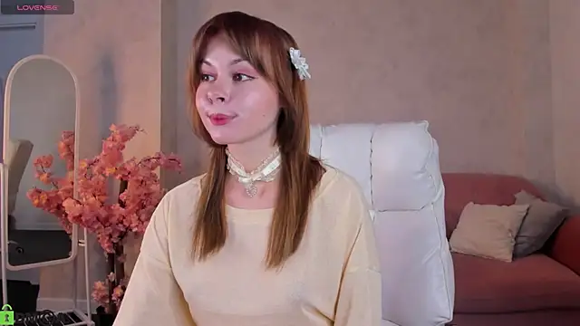 Monica_Alvarez webcam