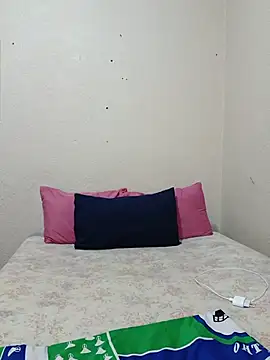 FreakyAngel3X webcam