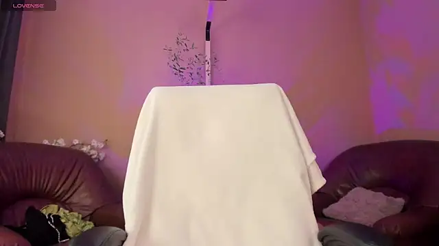KaylaLaine webcam