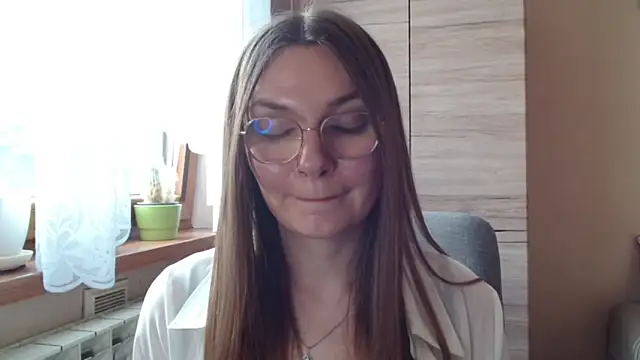 LooveELLYx webcam