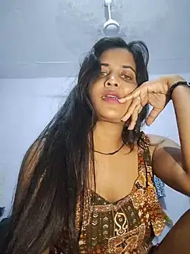 cute_radhikaa webcam