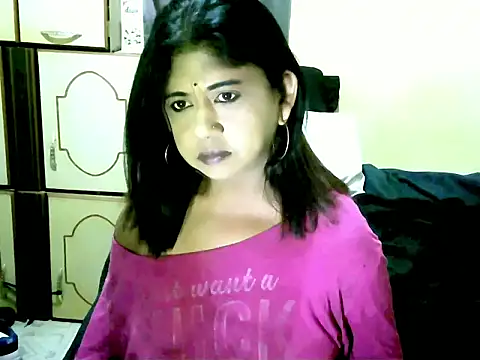 IndianPleasures21 webcam