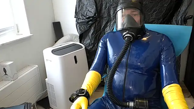 latexslaveboy webcam
