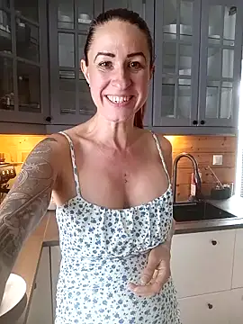 GermanMilfJasmin webcam