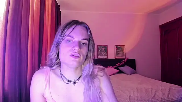 milliKira006 live sex cam