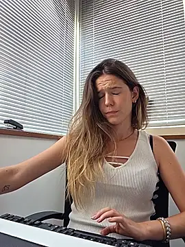lucie_mehott webcam