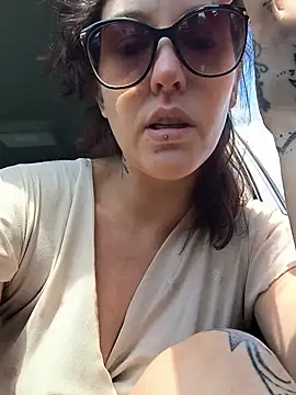 AmberLayla webcam