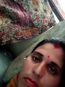 Bhavna8080 webcam