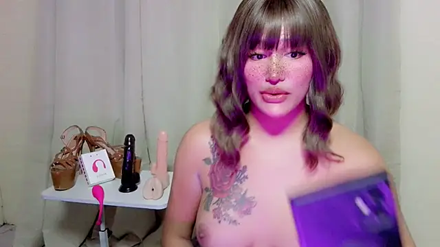 ChloeAsian webcam