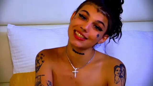 yasminnstorm - YasminnStorm's free webcam - UK Sex Cams