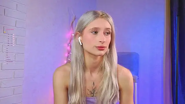 LuxuryBarbie webcam