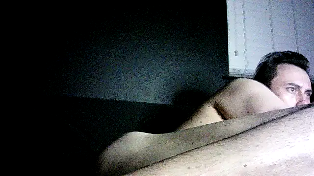 Cloudyydayzz webcam