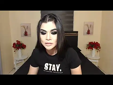 AttractiveMistressSelena webcam
