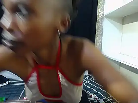 Mitchydoll webcam