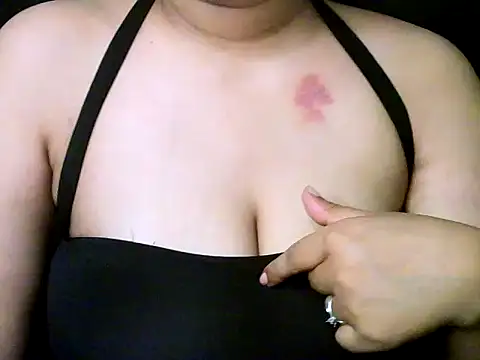 Alish01 webcam