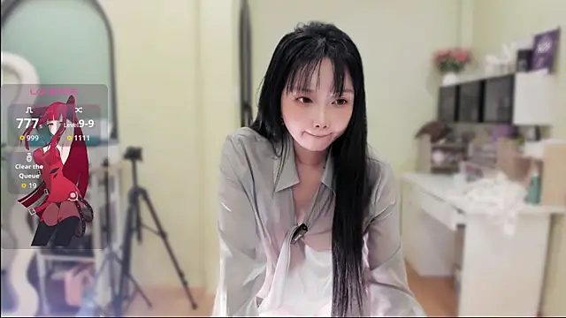 Nery_Asian live cam on StripChat