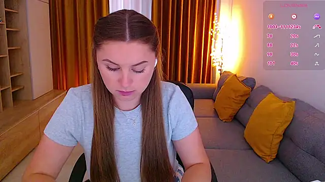 mia_bloomy webcam