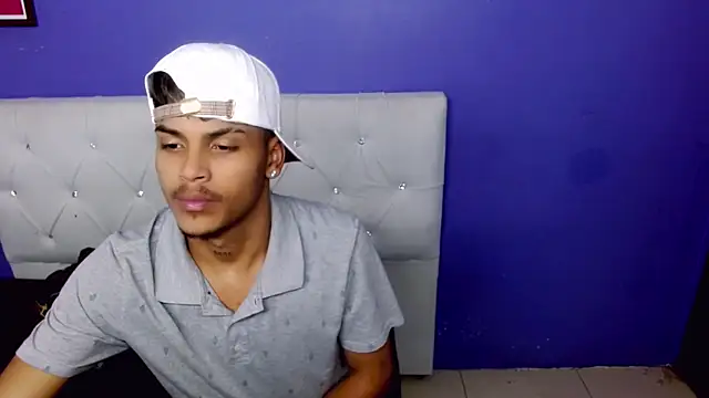 Angel_foxc13 webcam