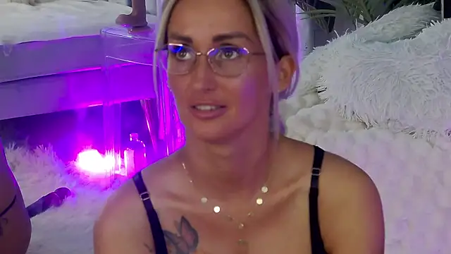 IsabelleEthan webcam