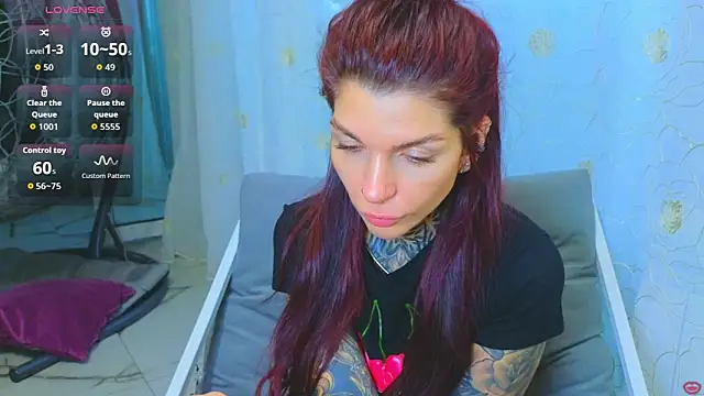 tattooedBabyy webcam