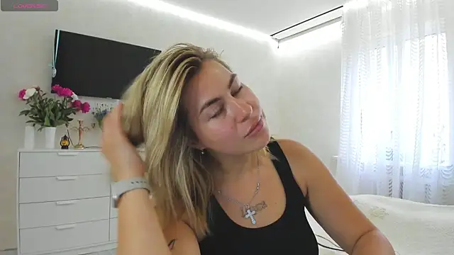 Roxi_Joy webcam