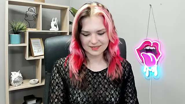SweetLilyxo webcam