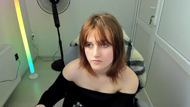 goldenkiss - GoldenKiss's free webcam - UK Sex Cams