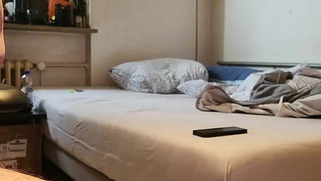 Alphapimmelchen live cam on StripChat