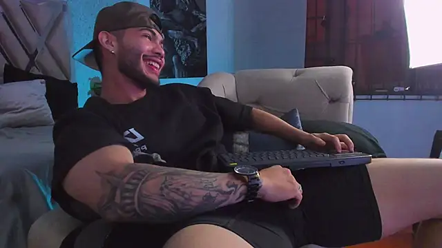 Vincentblack live cam on StripChat