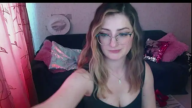 Arielsssplash live cam on StripChat