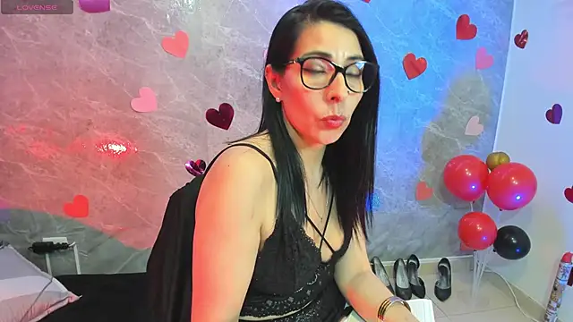 adellelennoxx webcam