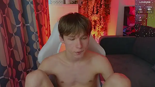 cuMte_boy webcam