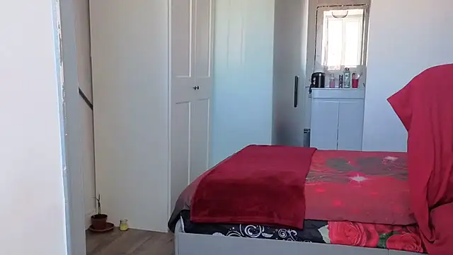 HotSpicyGujju webcam