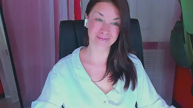 AnaMills live cam on StripChat